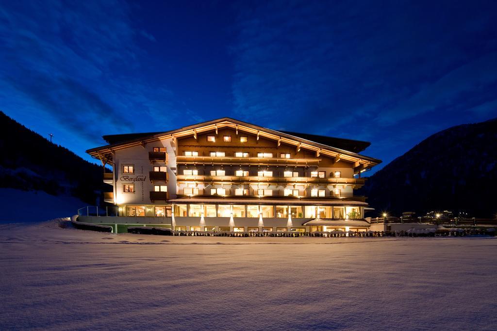 Hotel Bergland Pertisau Luaran gambar